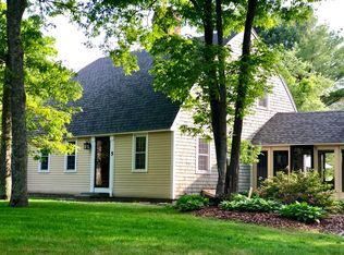 5 Rolling Ridge Ln, Sandwich, MA 02563