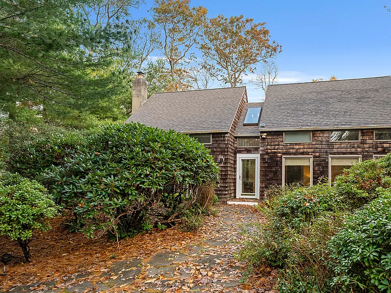 11 Chapel Ln — Photo 17