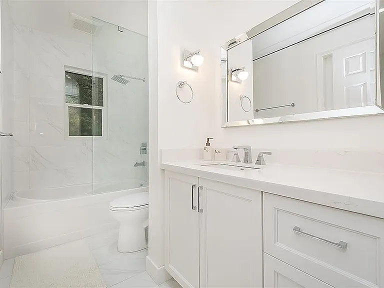 5530 Greenleaf Rd — Photo 17