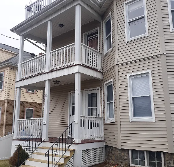 68 Humphrey St #3 — Photo 1