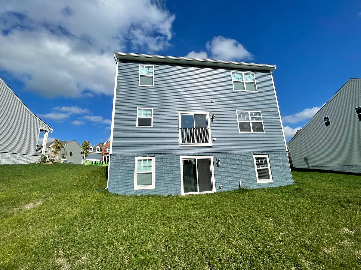 Building Photo - 135 Thornton Way #135