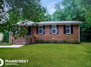 911 Georgetown Dr, Charlotte, NC 28213