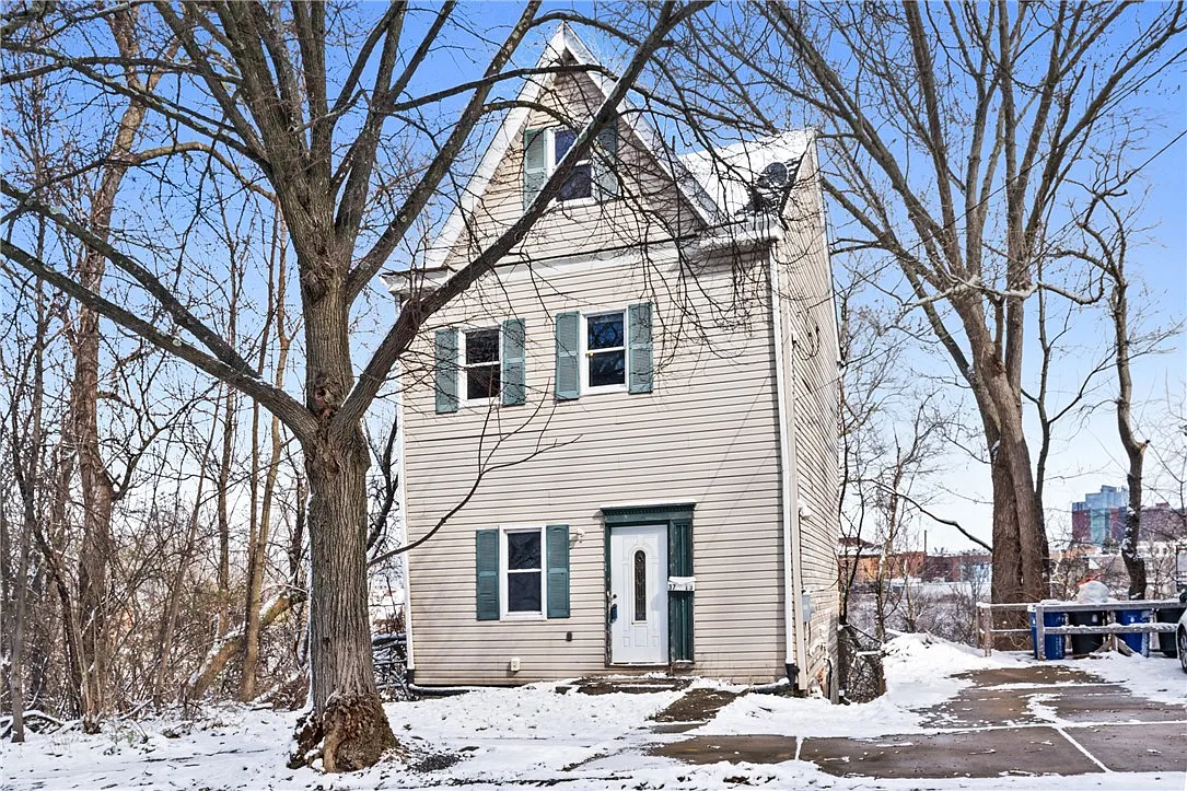3713 Melwood Ave photo 1