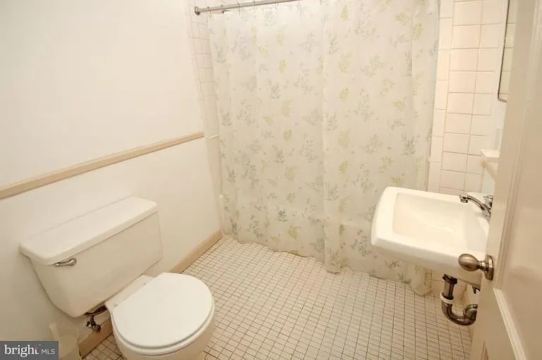 2107 Westview Ter — Photo 17