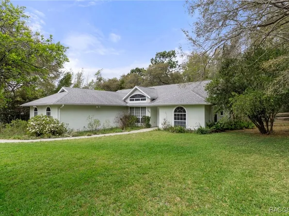 2061 E Celina St, Inverness, FL 34453