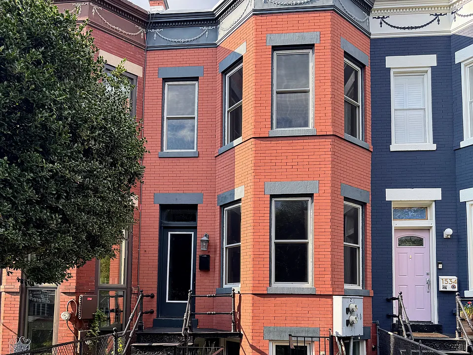1532 E Capitol St NE