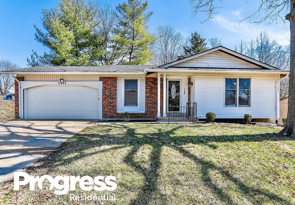 1st image of 11992 Lakecrest Ln