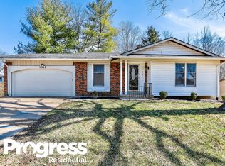 11992 Lakecrest Ln, Saint Louis, MO 63138