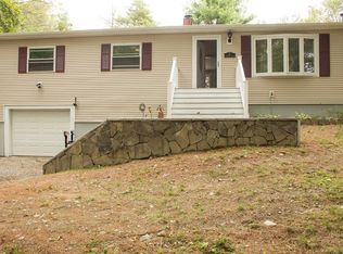 1 Old Taunton St, Plainville, MA 02762