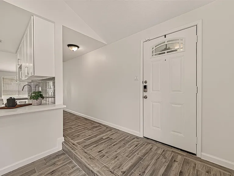 22314 N Fork Dr — Photo 4