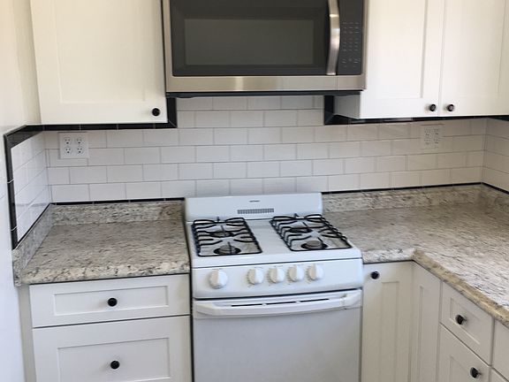 5th image of 231 1/2 Euclid Ave