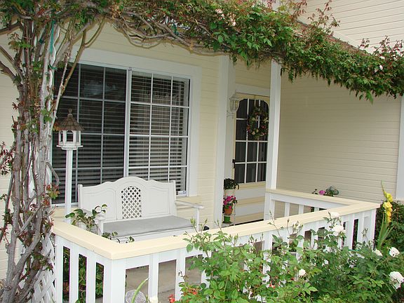 5th image of 895 Flagstaff Ct
