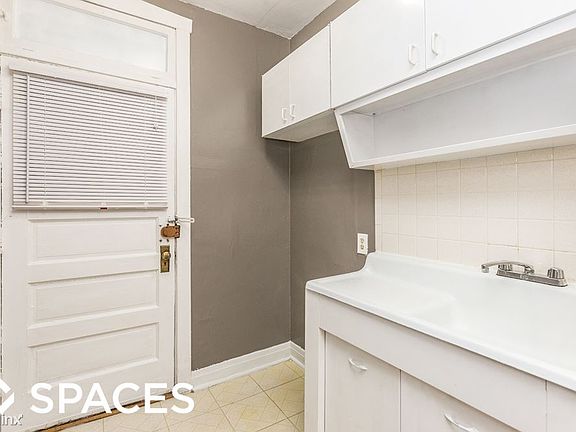 4th image of 1700 W Albion Ave #1710W3