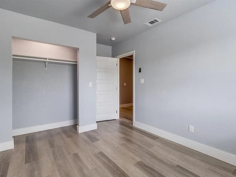 100 County Road 4140 — Photo 27