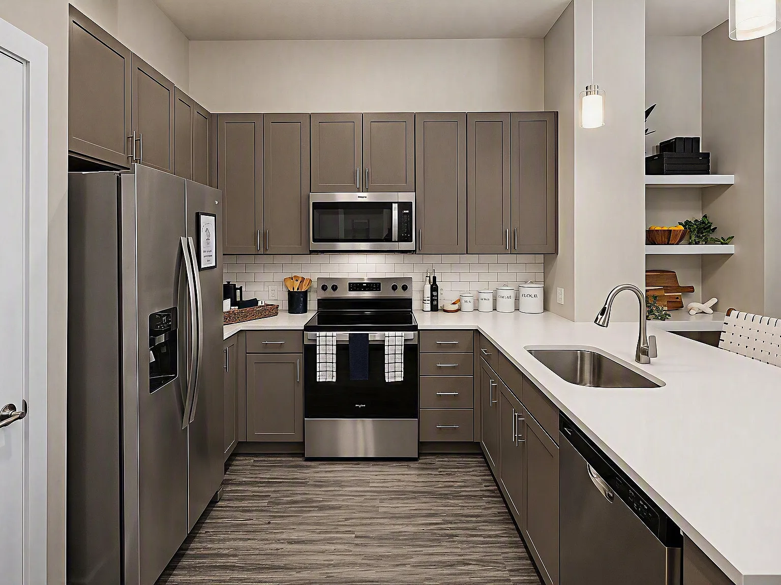 Abberly Royal Creek Apartment Homes — Photo 4