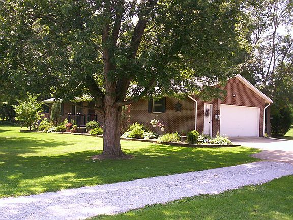 2nd image of 857 Leaver Ave NW