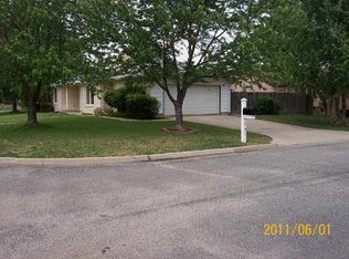 2002 S Capri Ct, Wichita, KS 67207