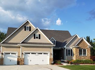 3733 Milano Ct, Rochester Hills, MI 48307