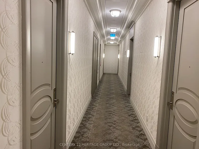 9075 Jane St #Penthouse 02 — Photo 7