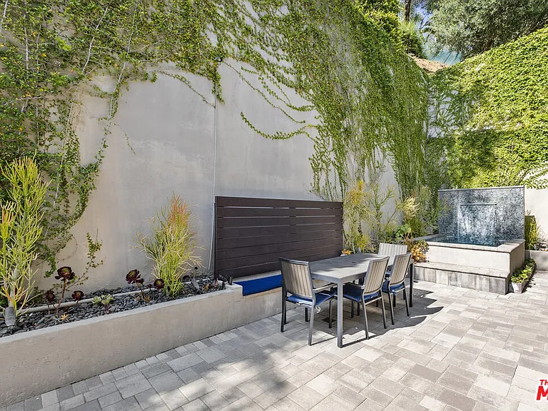 2422 Cazaux Pl — Photo 19