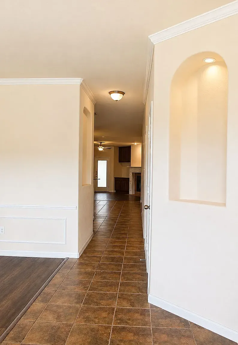 3 bed, 2176 sqft, $1,875 — Photo 3