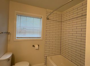 1044 Garner Rd, Lilburn, GA 30047