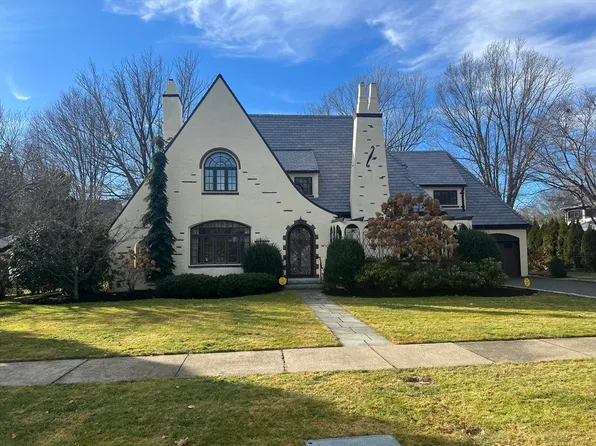 58 Wedgemere Ave, Winchester, MA 01890