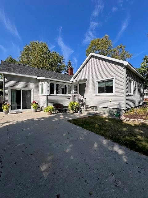 1st image of 603 S 1st Ave