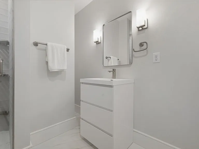 421 High St #309 — Photo 22