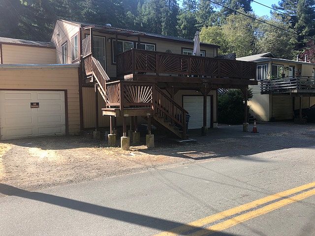 2nd image of 21071 River Blvd