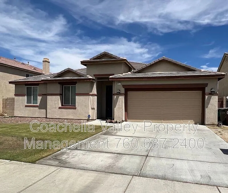 4 bed, 2.0 bath, 2084 sqft, $3,195 — Photo 2