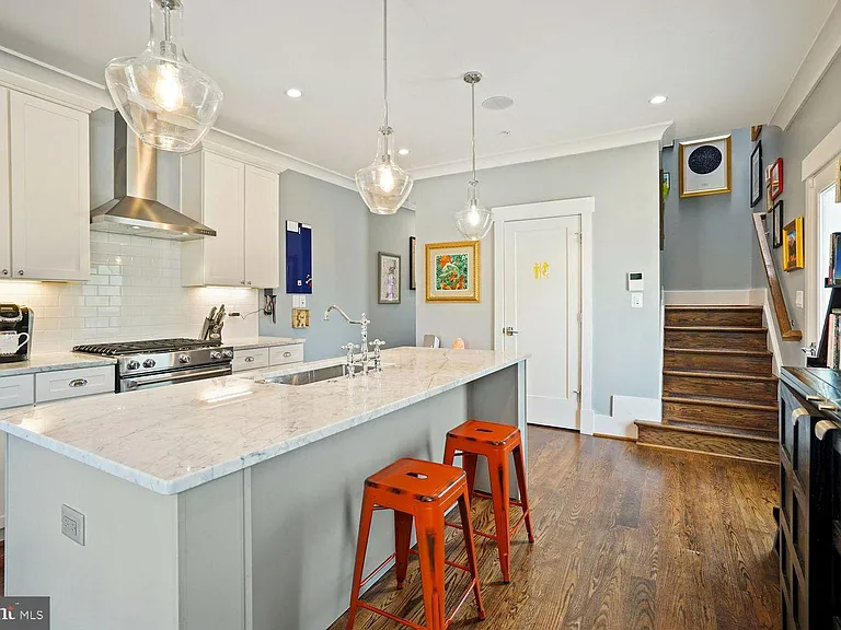 509 Franklin St NE #1 — Photo 10