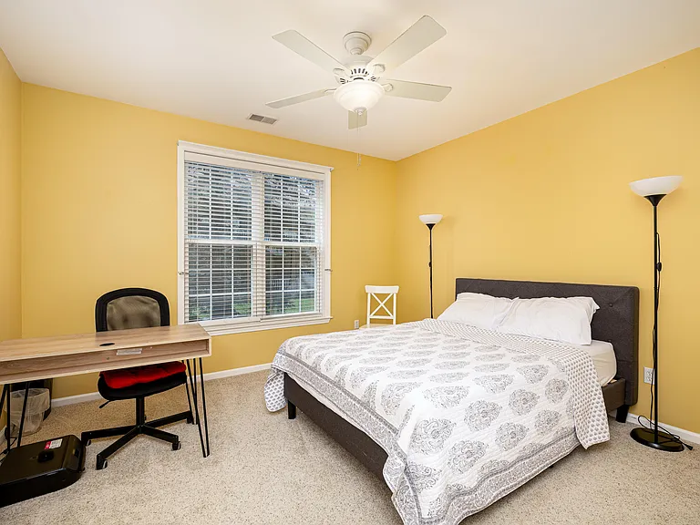 2906 N Knightsbridge Cir — Photo 33