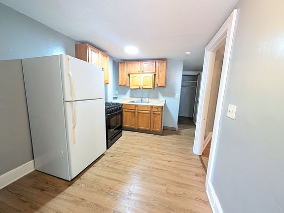 3rd image of 39 Central Ave #4