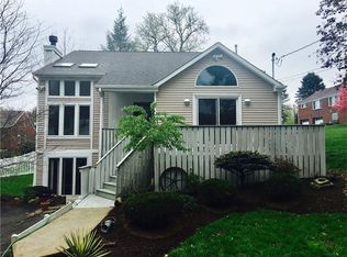 1147 Grandview Dr, Bethel Park, PA