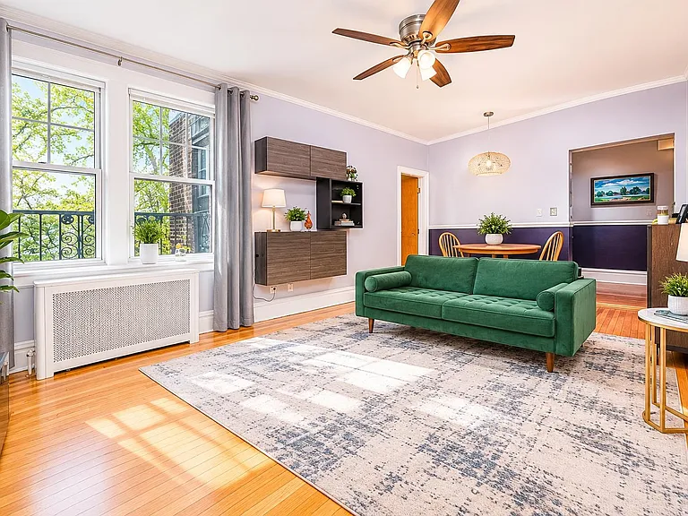 1000 Hudson St #406 — Photo 2