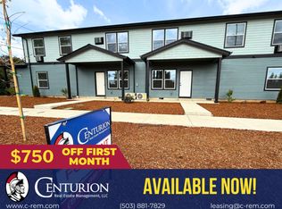 871 Hickory St NE, Salem, OR 97301