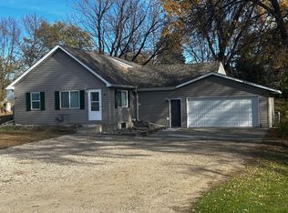 4058 75th Ave SW, Montevideo, MN 56265