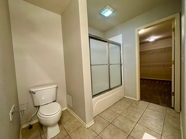 807 SW River Rock St — Photo 12