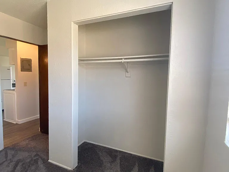646 22nd Ave NE #8 — Photo 5