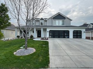 576 Hillside Cir, Alpine, UT 84004