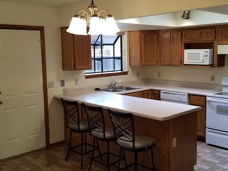 2599 N Fox Hill Rd — Photo 13