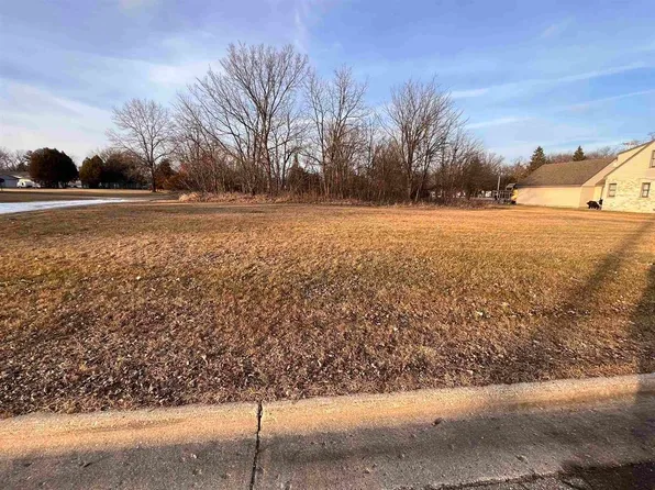 3612 Tripp Rd, Janesville, WI 53548