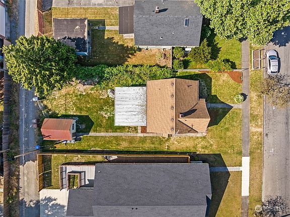 3rd image of 6314 S Thompson Avenue