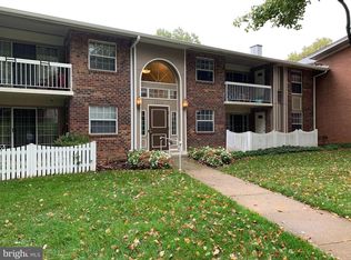1914 Wilson Ln APT 104, Mc Lean, VA 22102
