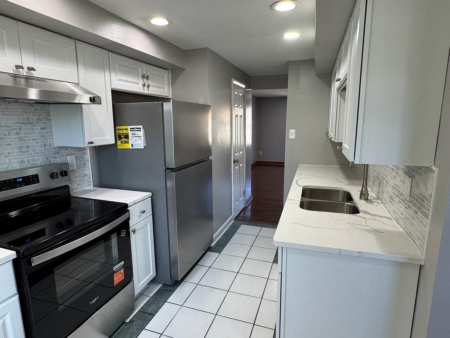 3 bed, 1.5 bath, 1625 sqft, $2,000 — Photo 4