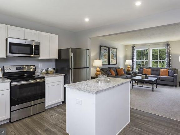 4th image of 416 Sitka Spruce Ln