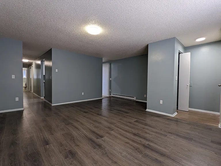 1216 E Nora Ave — Photo 9