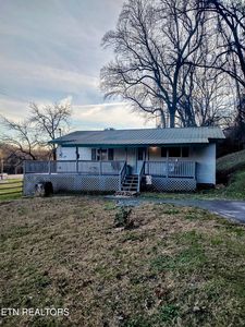414 Hen Valley Rd, Oliver Springs, TN, 37840
