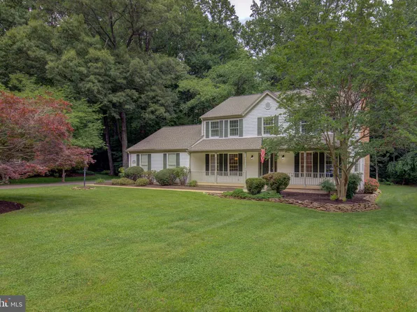 9708 S Park Cir, Fairfax Station, VA 22039